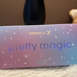 Formula Z Pretty Magic Shadow Palette